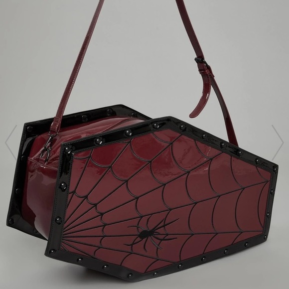 coffin overnight bag